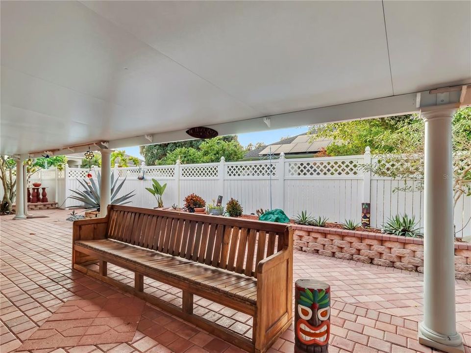 For Sale: $384,900 (3 beds, 2 baths, 2012 Square Feet)