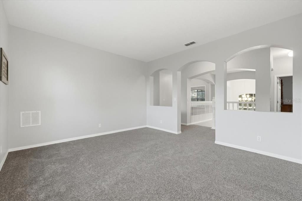 На продажу: $750,000 (6 спален, 3 ванн, 3635 Квадратных фут)