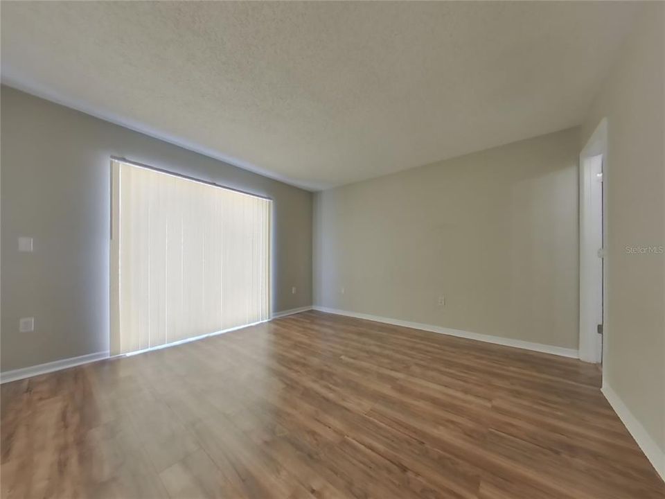 For Rent: $2,049 (3 beds, 2 baths, 1148 Square Feet)