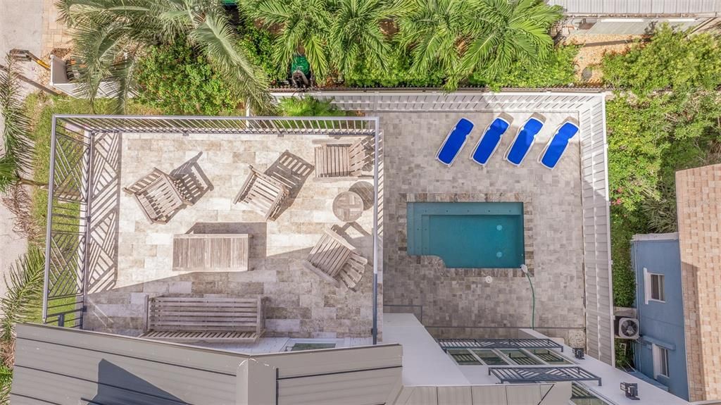 En Venta: $2,295,000 (4 camas, 3 baños, 2393 Pies cuadrados)