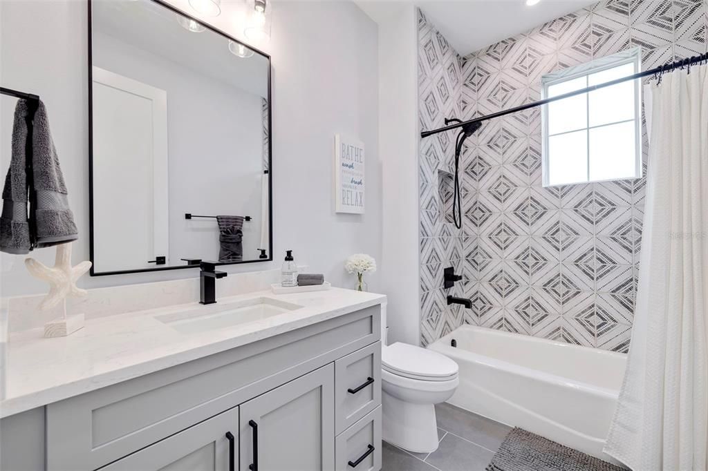 En Venta: $2,295,000 (4 camas, 3 baños, 2393 Pies cuadrados)