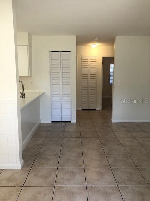 For Rent: $1,850 (2 beds, 1 baths, 874 Square Feet)