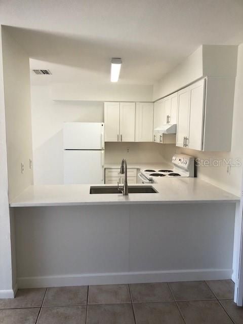 For Rent: $1,850 (2 beds, 1 baths, 874 Square Feet)