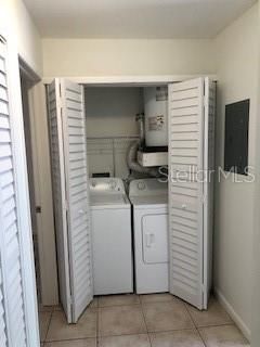 For Rent: $1,850 (2 beds, 1 baths, 874 Square Feet)