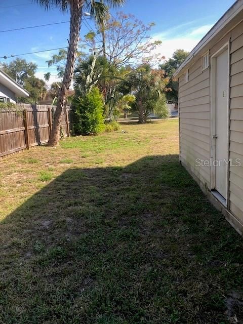 For Rent: $1,850 (2 beds, 1 baths, 874 Square Feet)