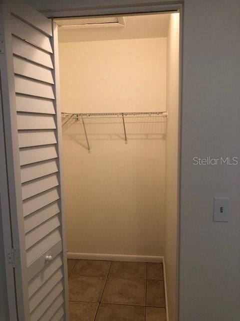 For Rent: $1,850 (2 beds, 1 baths, 874 Square Feet)