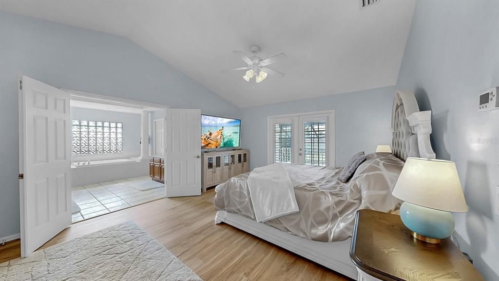 For Rent: $4,500 (5 beds, 3 baths, 3543 Square Feet)