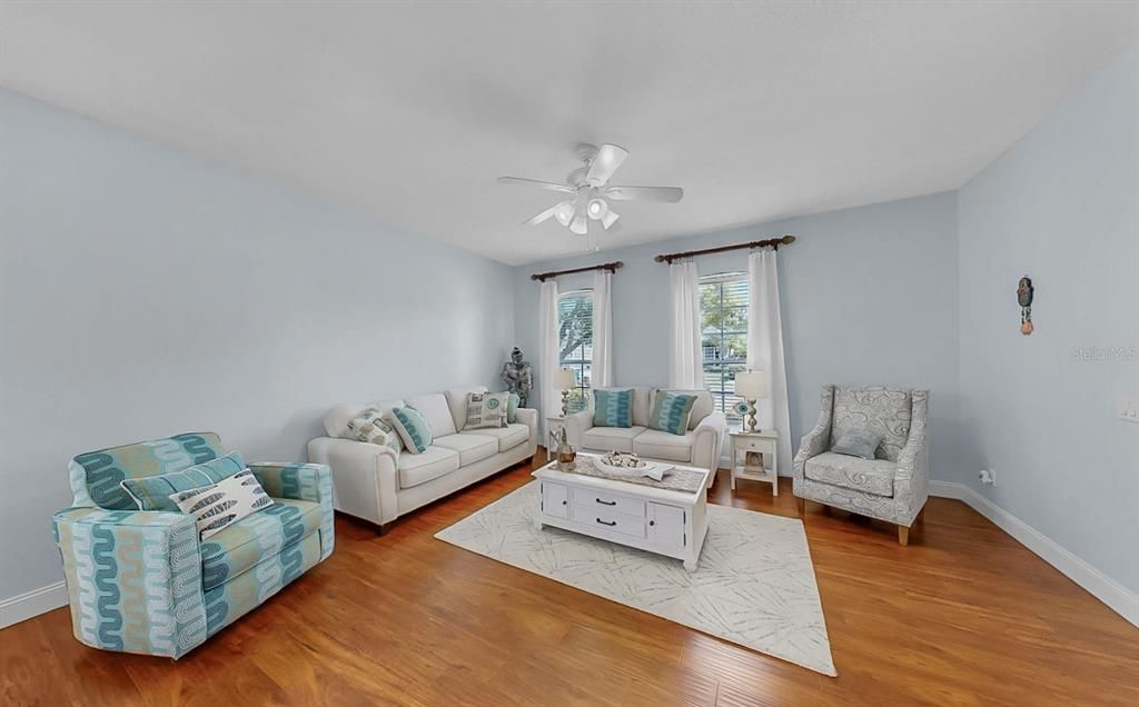 For Rent: $4,500 (5 beds, 3 baths, 3543 Square Feet)