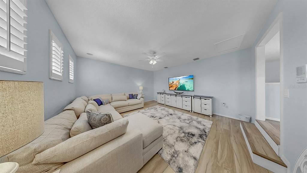 For Rent: $4,500 (5 beds, 3 baths, 3543 Square Feet)