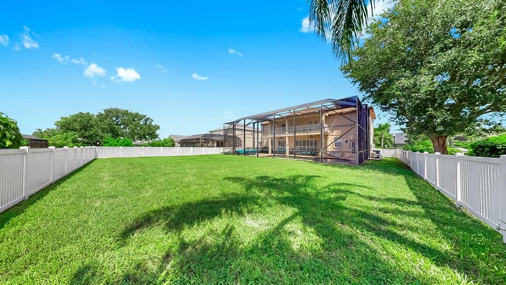 For Rent: $4,500 (5 beds, 3 baths, 3543 Square Feet)