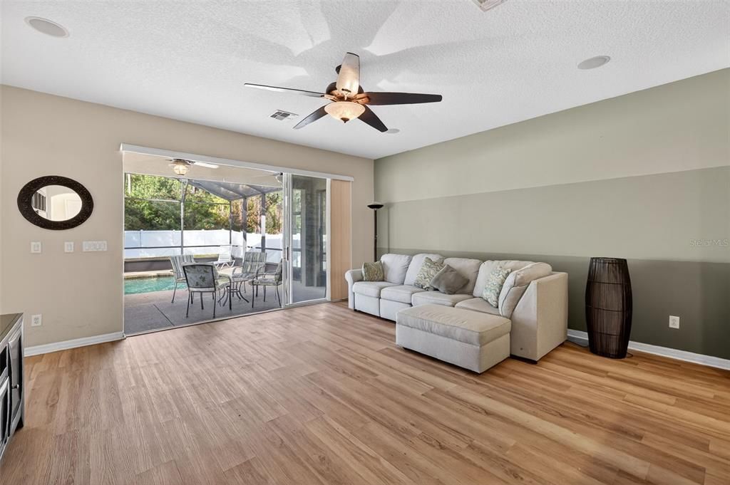 На продажу: $470,000 (4 спален, 2 ванн, 2849 Квадратных фут)