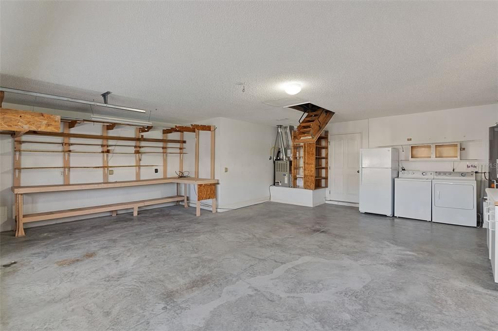 На продажу: $425,000 (3 спален, 2 ванн, 2062 Квадратных фут)