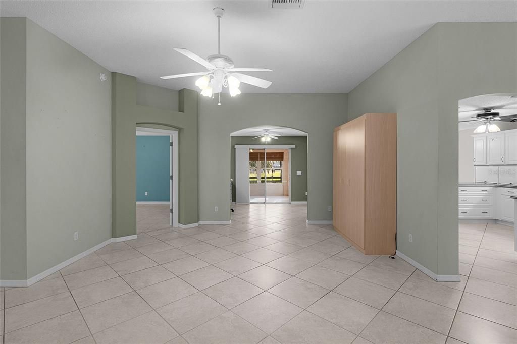 На продажу: $425,000 (3 спален, 2 ванн, 2062 Квадратных фут)