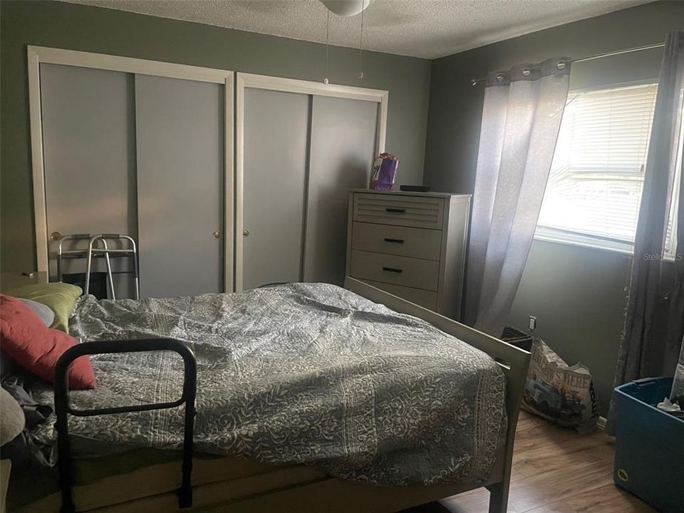 For Sale: $300,000 (2 beds, 2 baths, 1718 Square Feet)