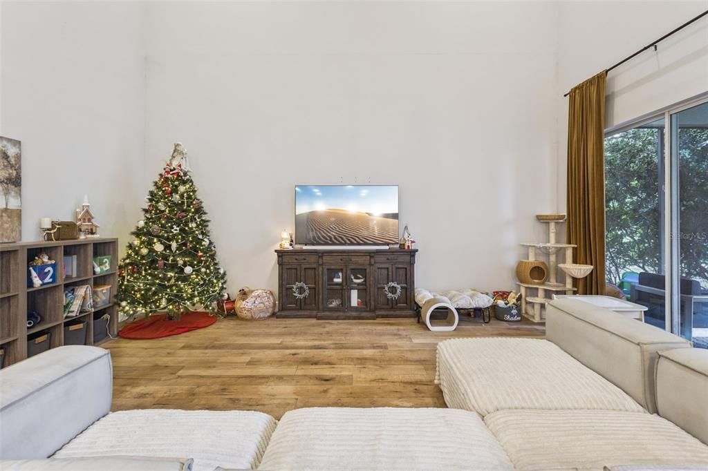 На продажу: $575,000 (4 спален, 4 ванн, 3459 Квадратных фут)