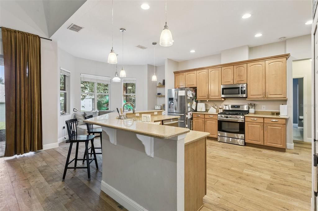 На продажу: $575,000 (4 спален, 4 ванн, 3459 Квадратных фут)