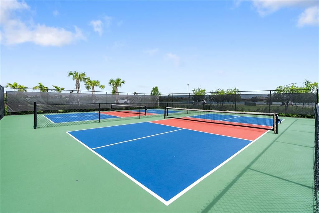 For Sale: $379,000 (3 beds, 2 baths, 1414 Square Feet)