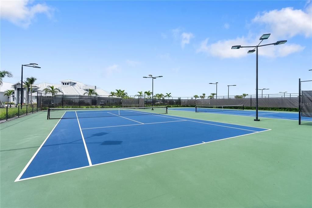 For Sale: $379,000 (3 beds, 2 baths, 1414 Square Feet)