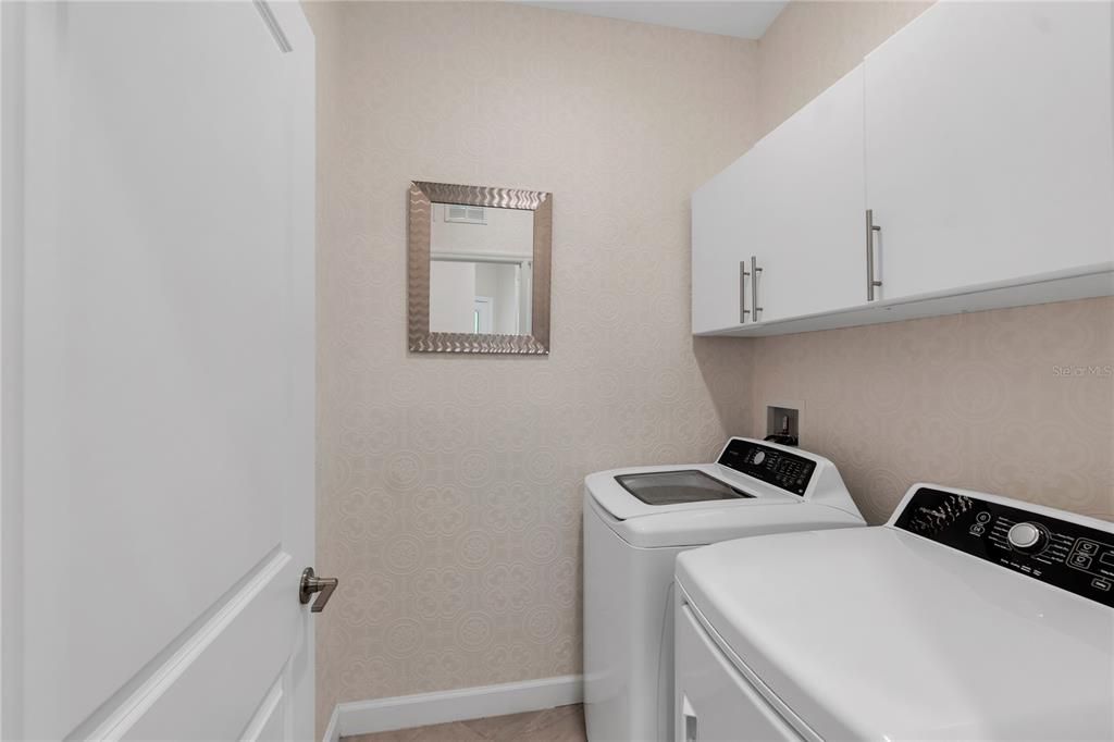 For Sale: $379,000 (3 beds, 2 baths, 1414 Square Feet)