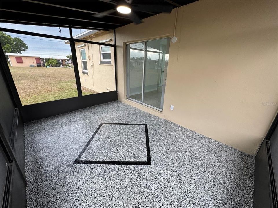 For Rent: $1,450 (2 beds, 1 baths, 812 Square Feet)