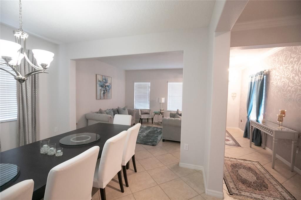 На продажу: $560,000 (4 спален, 3 ванн, 2812 Квадратных фут)