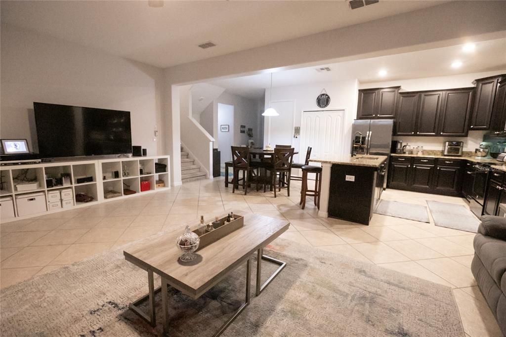 На продажу: $560,000 (4 спален, 3 ванн, 2812 Квадратных фут)