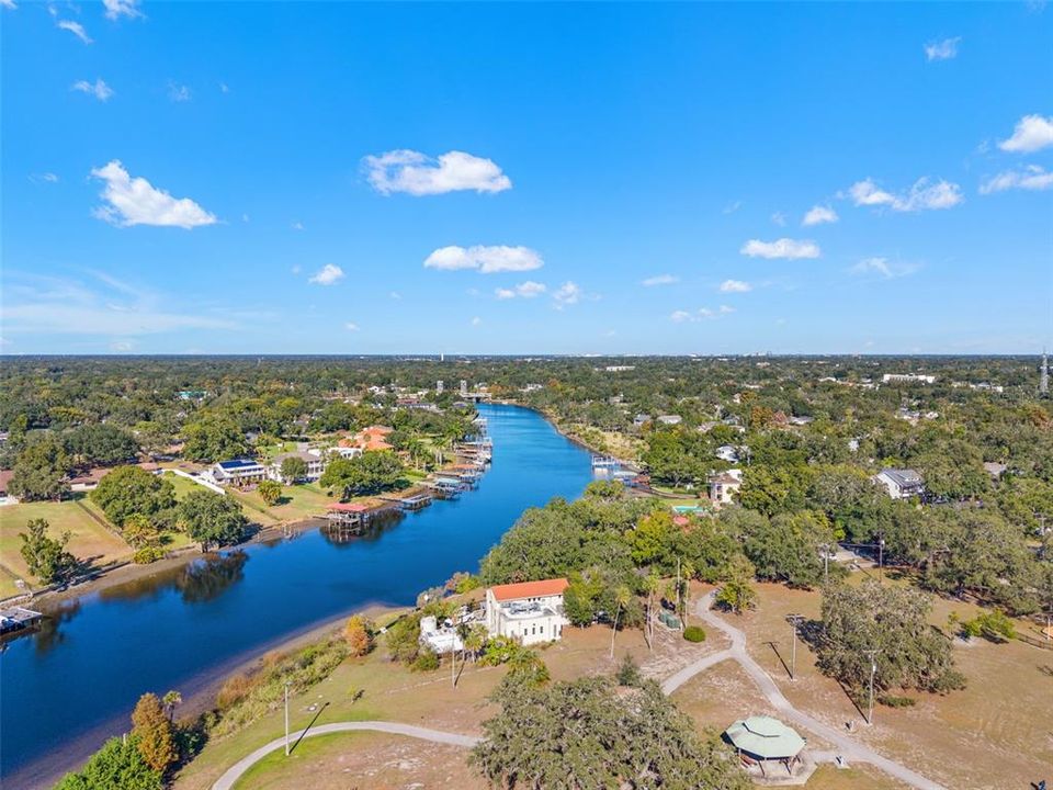 На продажу: $365,000 (2 спален, 1 ванн, 1012 Квадратных фут)