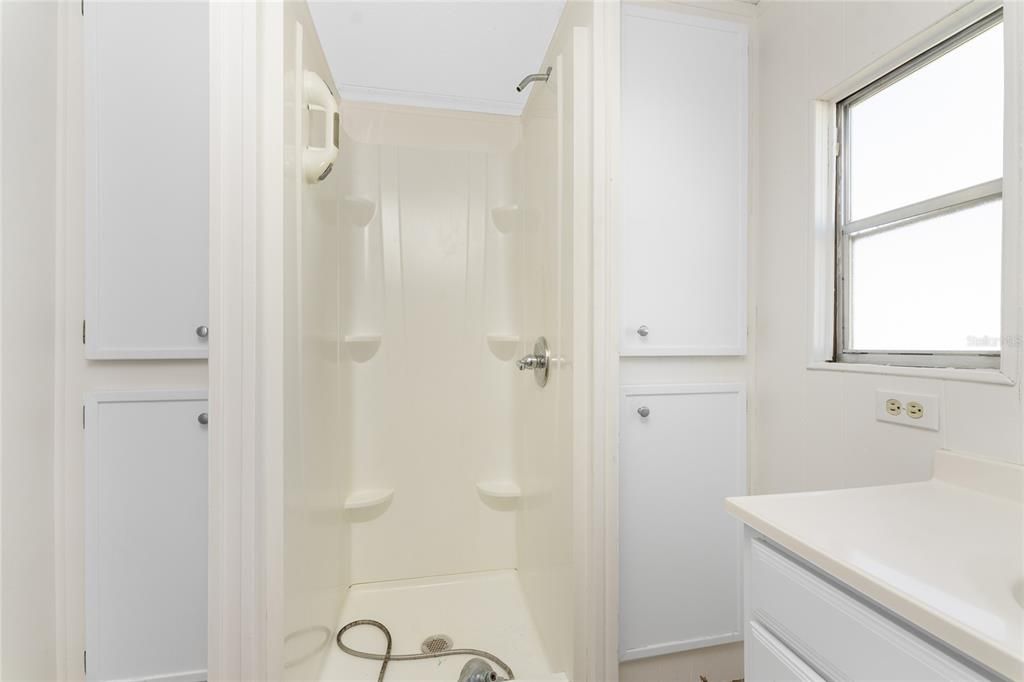 待售: $136,000 (2 贝兹, 1 浴室, 624 平方英尺)