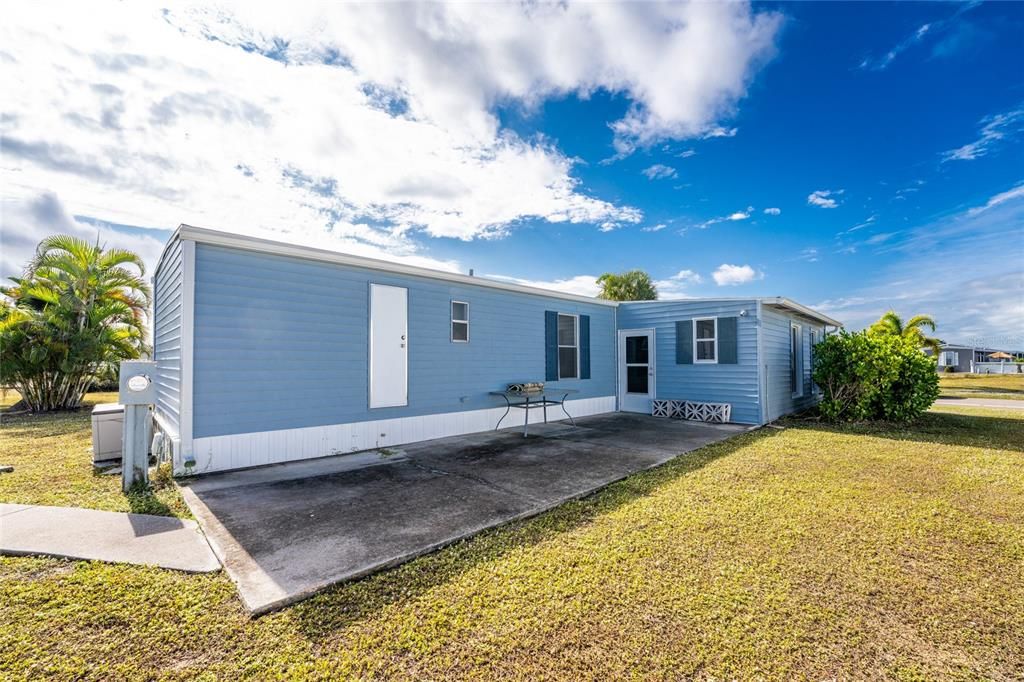 待售: $136,000 (2 贝兹, 1 浴室, 624 平方英尺)