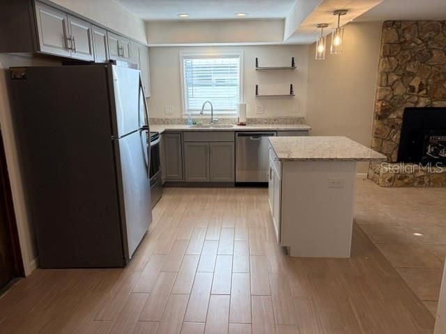 En Venta: $375,000 (4 camas, 2 baños, 1724 Pies cuadrados)