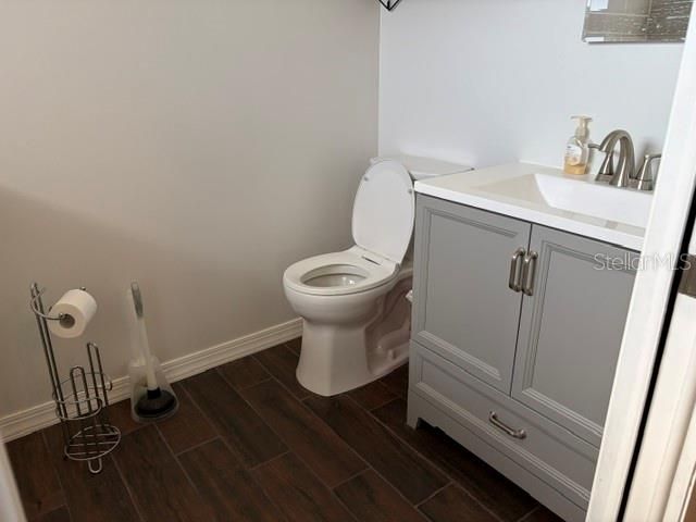 En Venta: $375,000 (4 camas, 2 baños, 1724 Pies cuadrados)