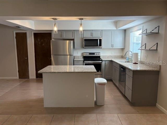 En Venta: $375,000 (4 camas, 2 baños, 1724 Pies cuadrados)