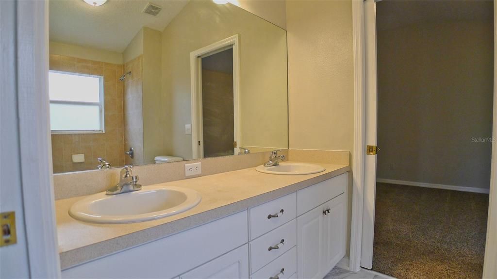 В аренду: $2,000 (3 спален, 2 ванн, 1485 Квадратных фут)