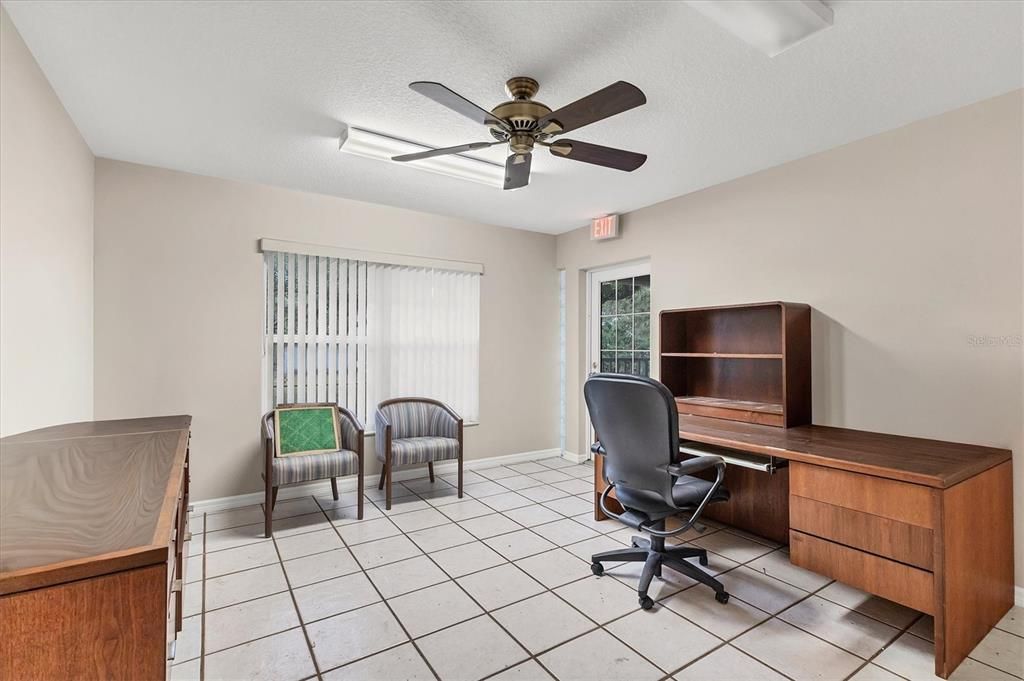 待售: $900,000 (0 贝兹, 0 浴室, 3338 平方英尺)