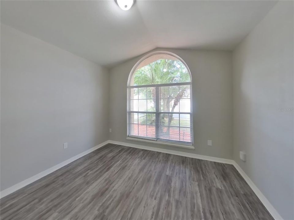 For Rent: $2,169 (3 beds, 2 baths, 1481 Square Feet)
