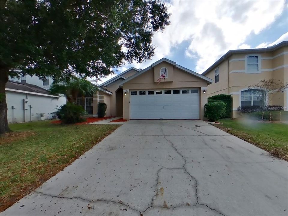 For Rent: $2,169 (3 beds, 2 baths, 1481 Square Feet)