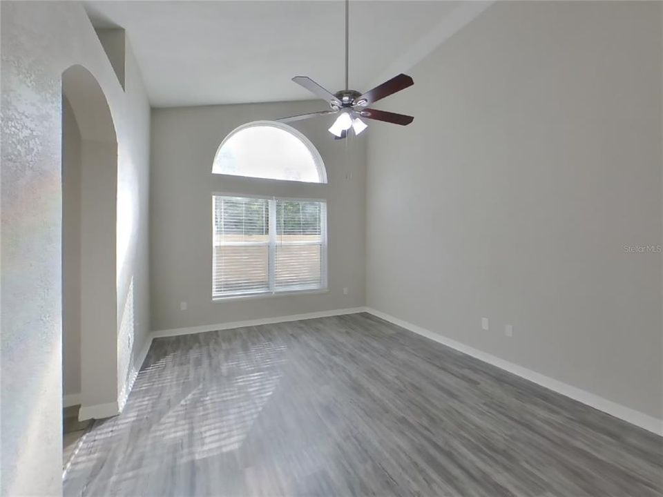 For Rent: $2,169 (3 beds, 2 baths, 1481 Square Feet)