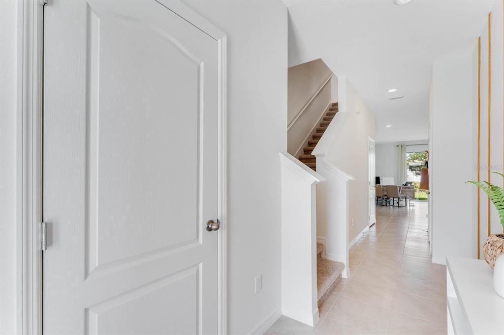 For Rent: $2,100 (3 beds, 3 baths, 1758 Square Feet)