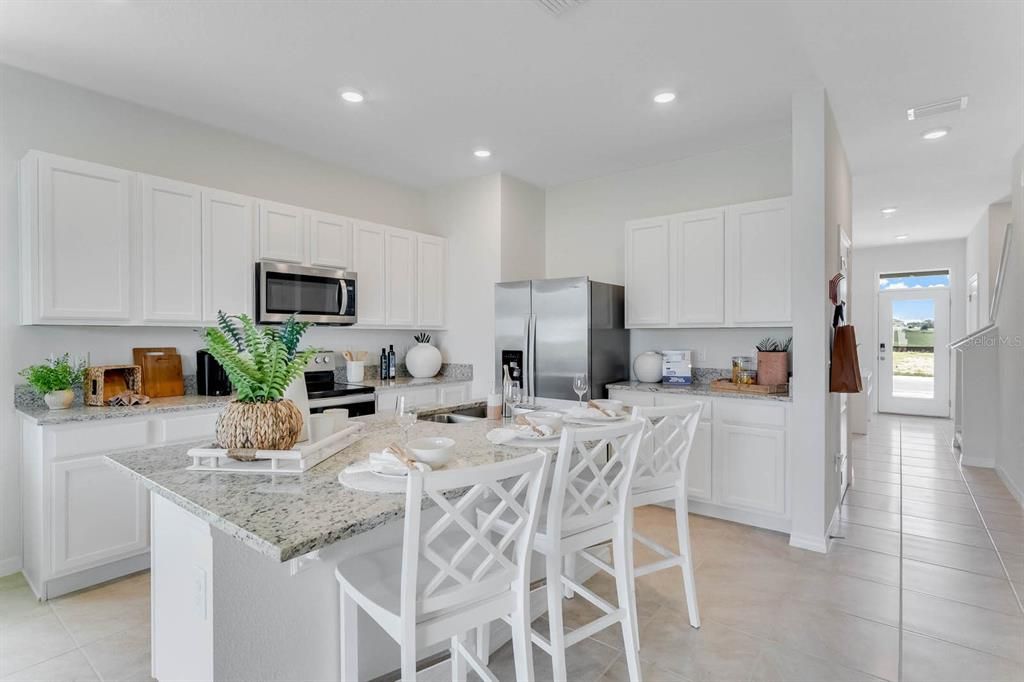 For Rent: $2,100 (3 beds, 3 baths, 1758 Square Feet)