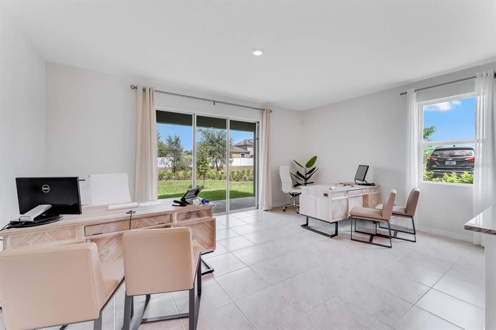 For Rent: $2,100 (3 beds, 3 baths, 1758 Square Feet)