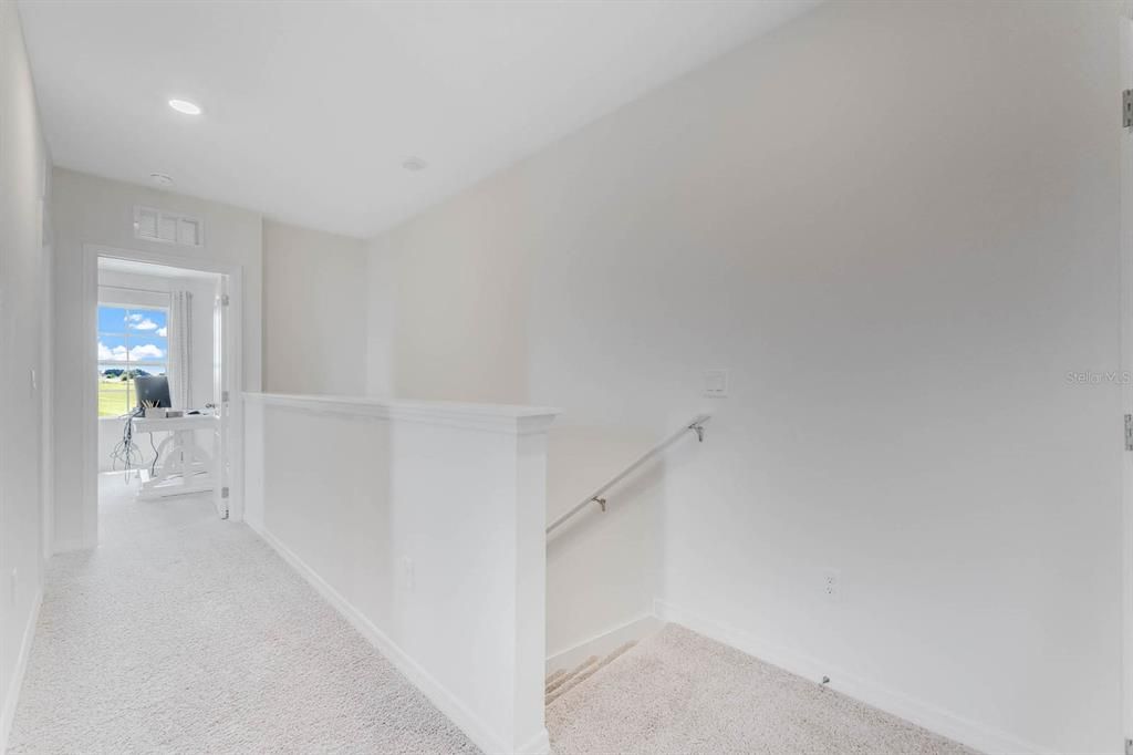 For Rent: $2,100 (3 beds, 3 baths, 1758 Square Feet)