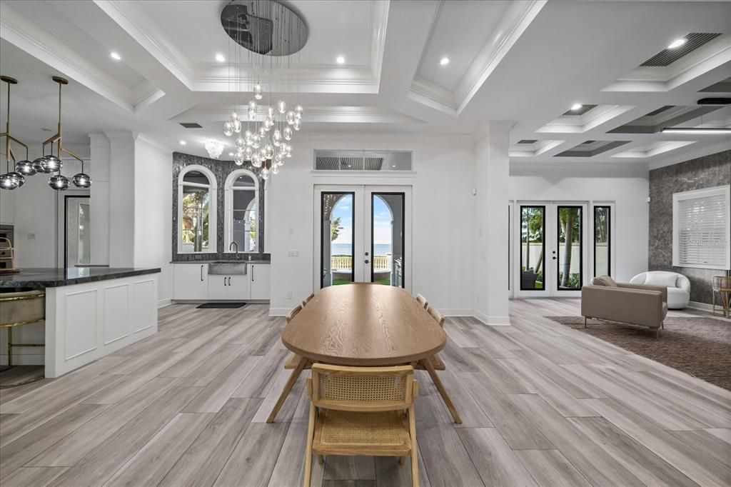 待售: $4,500,000 (5 贝兹, 6 浴室, 6517 平方英尺)