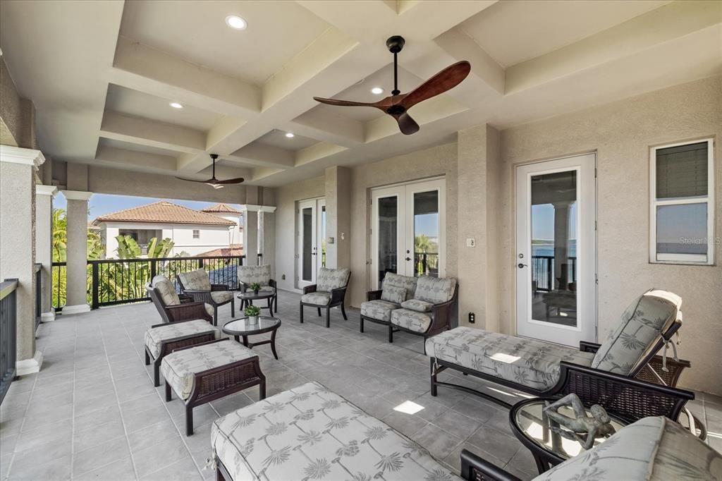 待售: $4,500,000 (5 贝兹, 6 浴室, 6517 平方英尺)