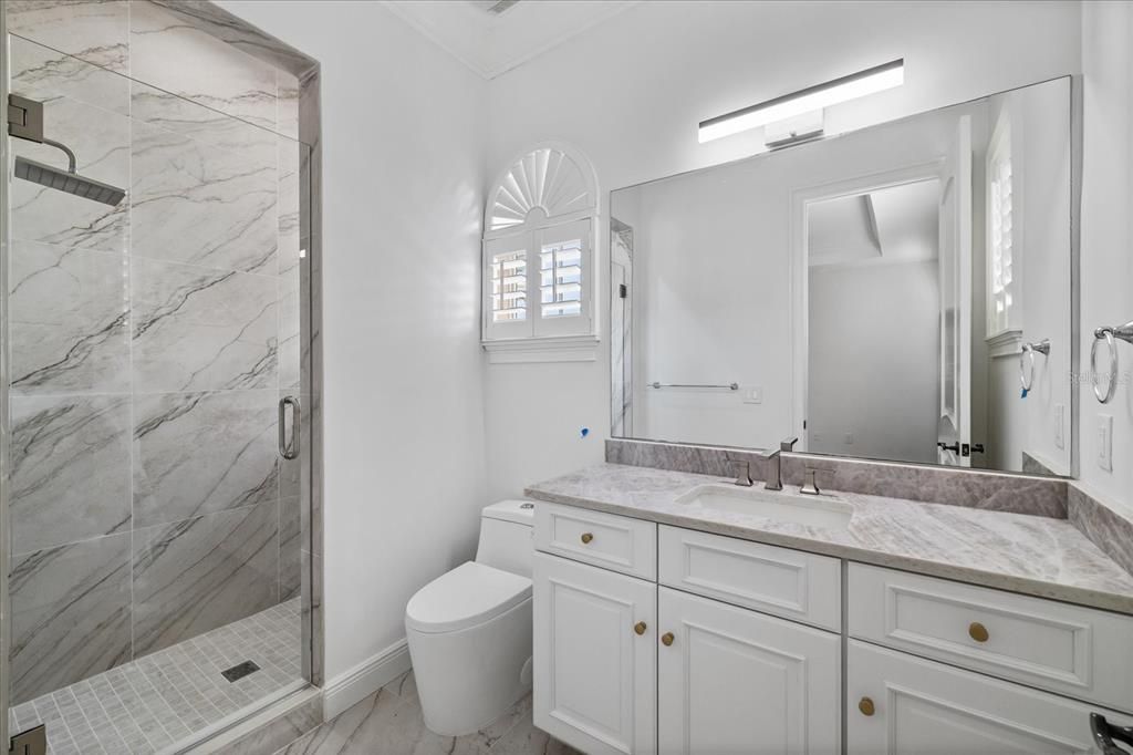 待售: $4,500,000 (5 贝兹, 6 浴室, 6517 平方英尺)