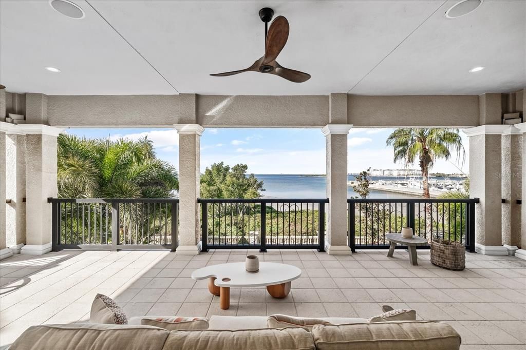 待售: $4,500,000 (5 贝兹, 6 浴室, 6517 平方英尺)