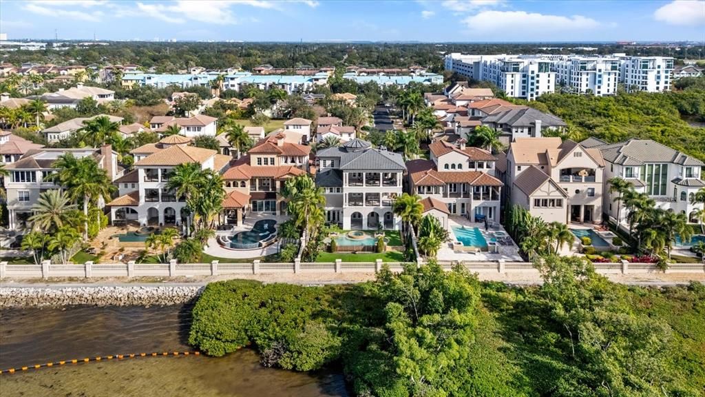 待售: $4,500,000 (5 贝兹, 6 浴室, 6517 平方英尺)