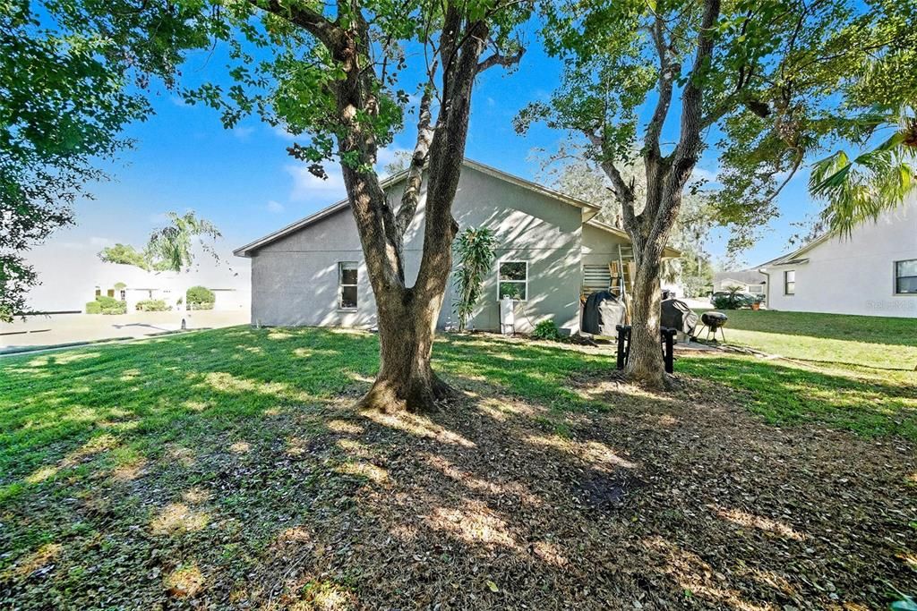 На продажу: $230,000 (2 спален, 2 ванн, 1310 Квадратных фут)