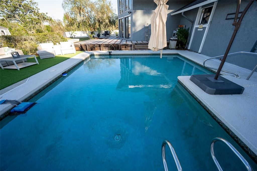 For Sale: $580,000 (4 beds, 2 baths, 2610 Square Feet)