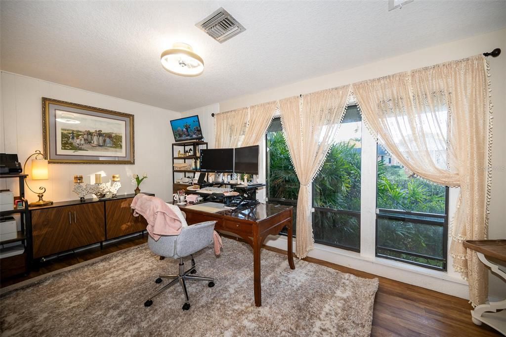 For Sale: $580,000 (4 beds, 2 baths, 2610 Square Feet)