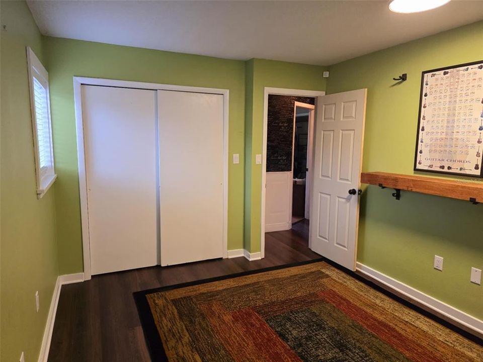 For Sale: $580,000 (4 beds, 2 baths, 2610 Square Feet)